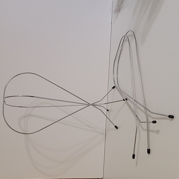 Lot of 2 NWT Paula Young S&P Gray Wigs with Accessories - Picture 7 of 9